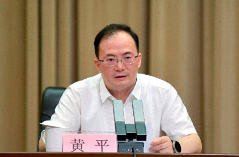 南昌大学的毕业证啥样子