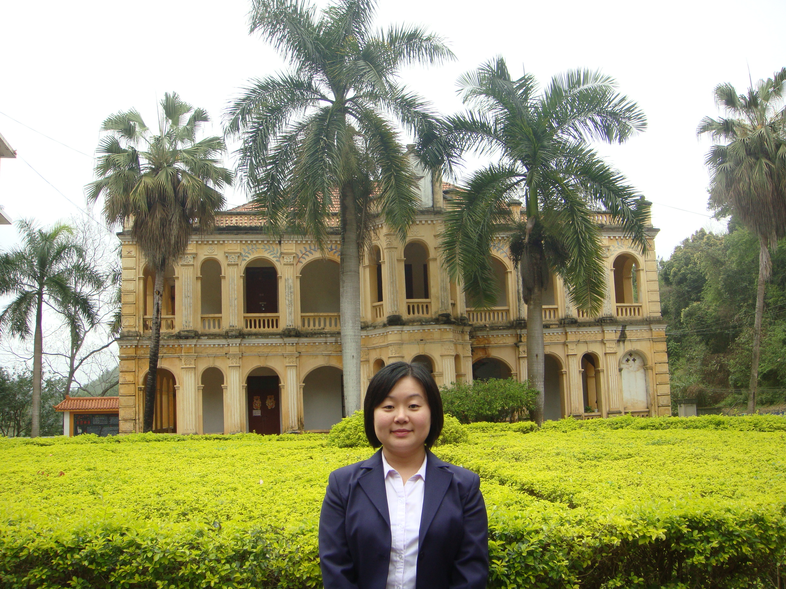 广西大学毕业证书图片